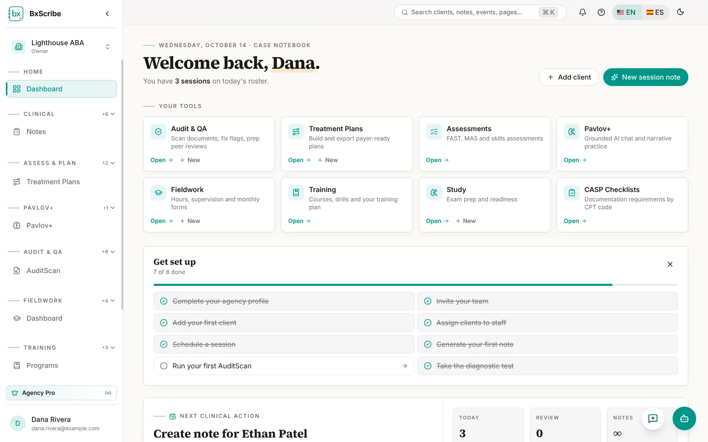 El encabezado del tablero, las tarjetas de Tus herramientas y la lista Configura tu espacio.